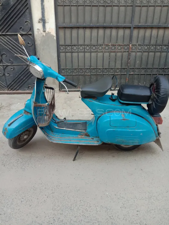 Vespa 150cc 1983 for Sale Image-1