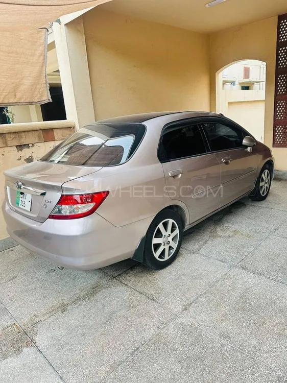 Honda City 2004 for Sale in Lahore Image-1