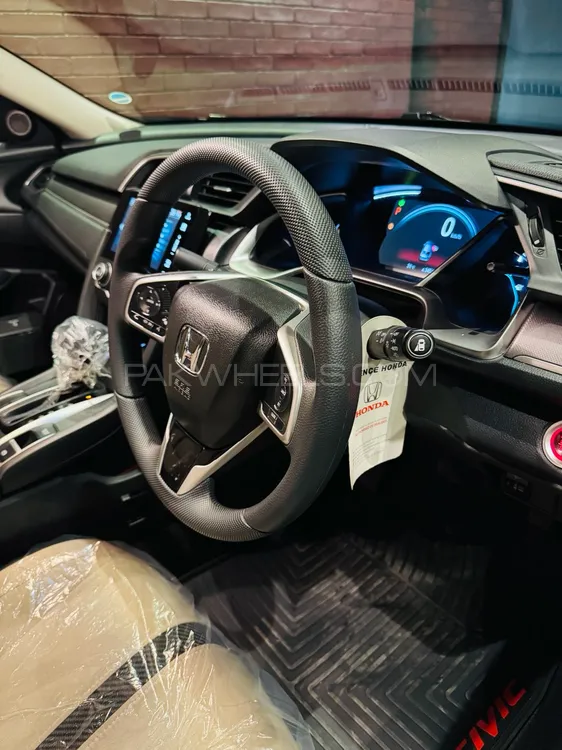 Honda Civic 2018 for Sale in Lahore Image-1