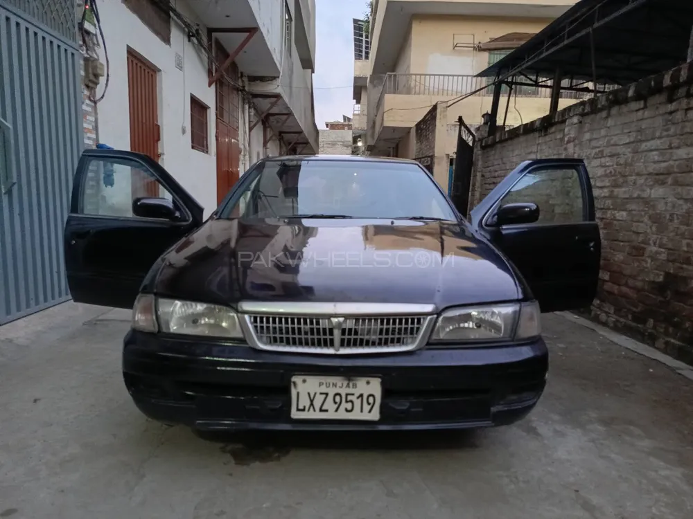 Nissan Sunny 2001 for Sale in Lahore Image-1