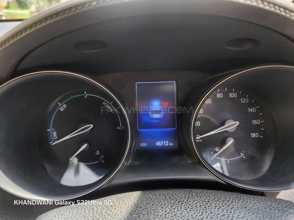 Toyota C-HR 2017 for Sale in Karachi Toyota C-HR 2017 for Sale in Karachi Image-16