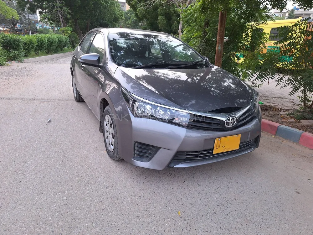 Toyota Corolla 2016 for Sale in Karachi Image-1