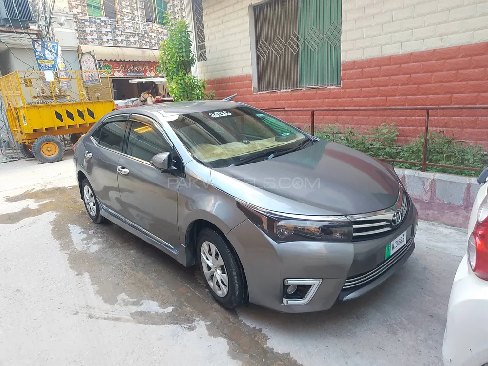 Toyota Corolla 2016 for Sale in Islamabad Image-1