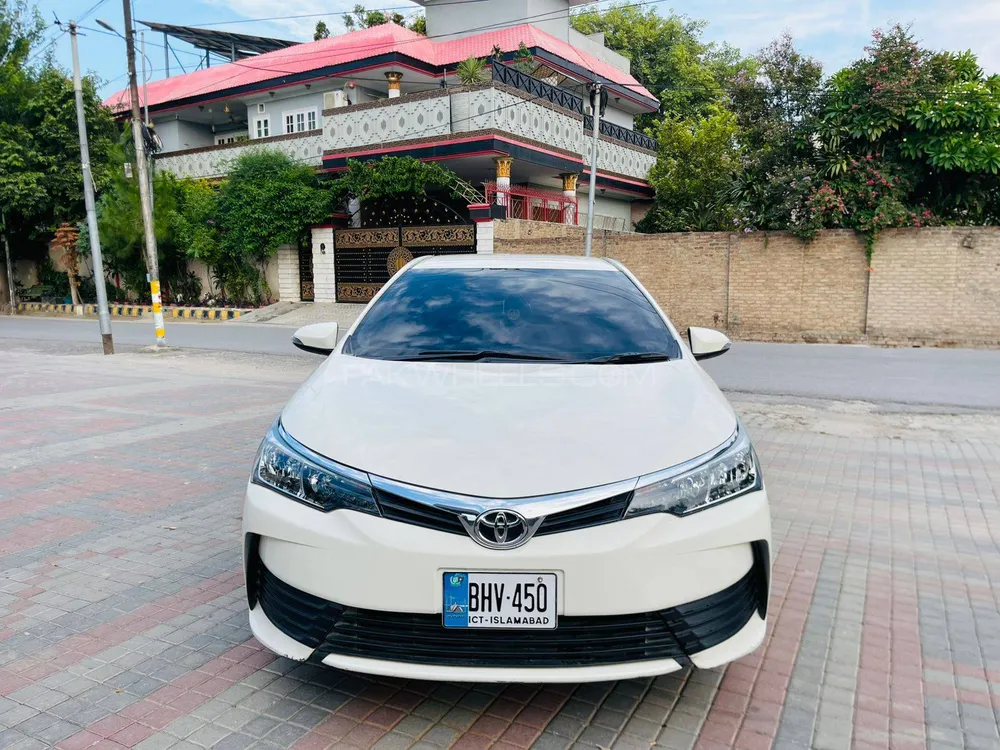 Toyota Corolla 2018 for Sale in Peshawar Image-1