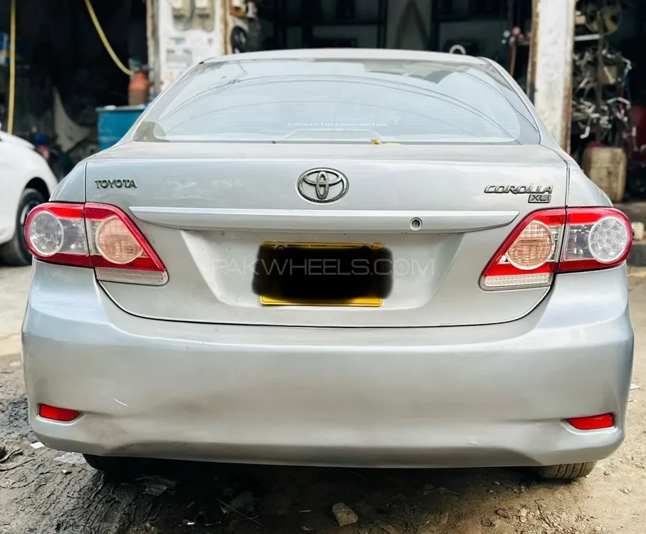 Toyota Corolla 2013 for Sale in Karachi Image-1