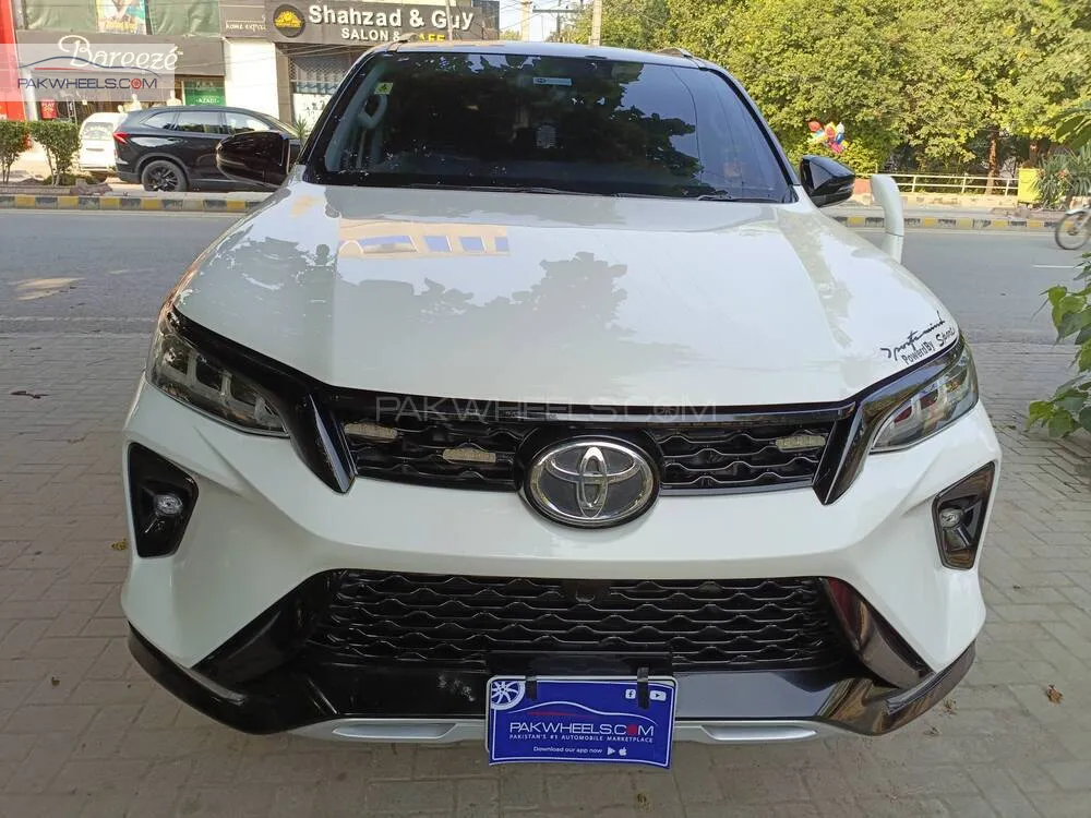 ٹویوٹا فورچیونر 2019 for Sale in فیصل آباد Image-1