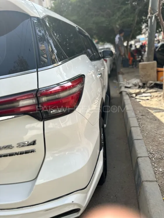 Toyota Fortuner 2021 for Sale in Karachi Toyota Fortuner 2021 for Sale in Karachi Image-5