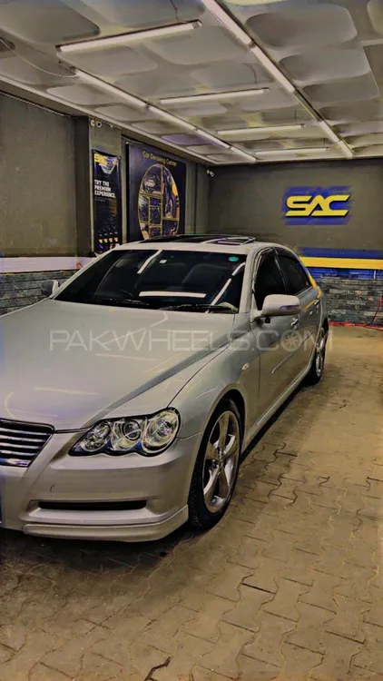 Toyota Mark X 2005 for Sale in Karachi Image-1