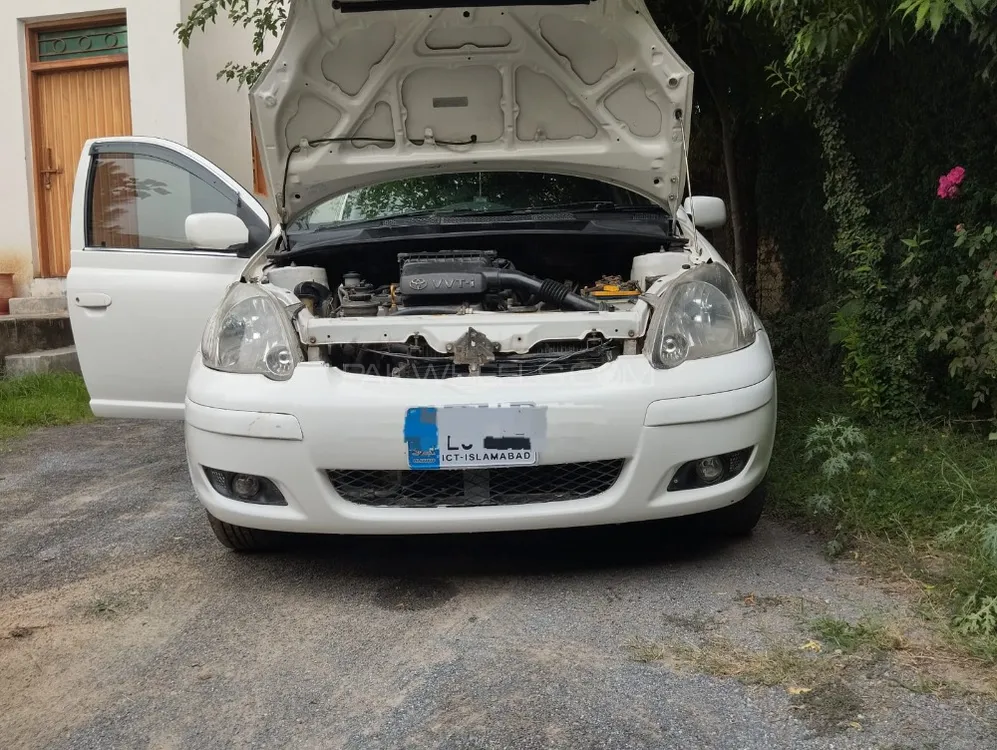 Toyota Vitz 2002 for Sale in Mardan Image-1