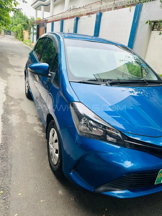 Toyota Vitz 2014 for Sale in Faisalabad Image-1