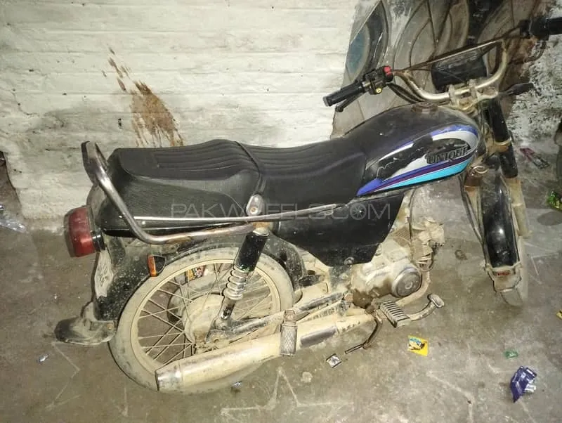 Unique Xtreme UD 70 2006 for Sale Image-1