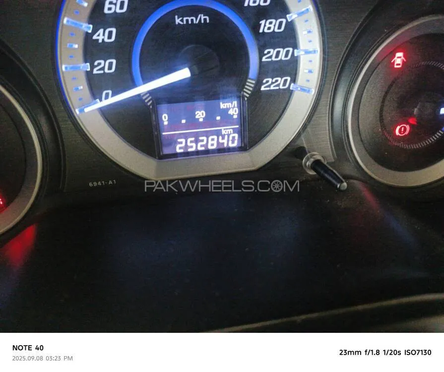 Honda City 2015 for Sale in Peshawar Honda City 2015 for Sale in Peshawar Image-9