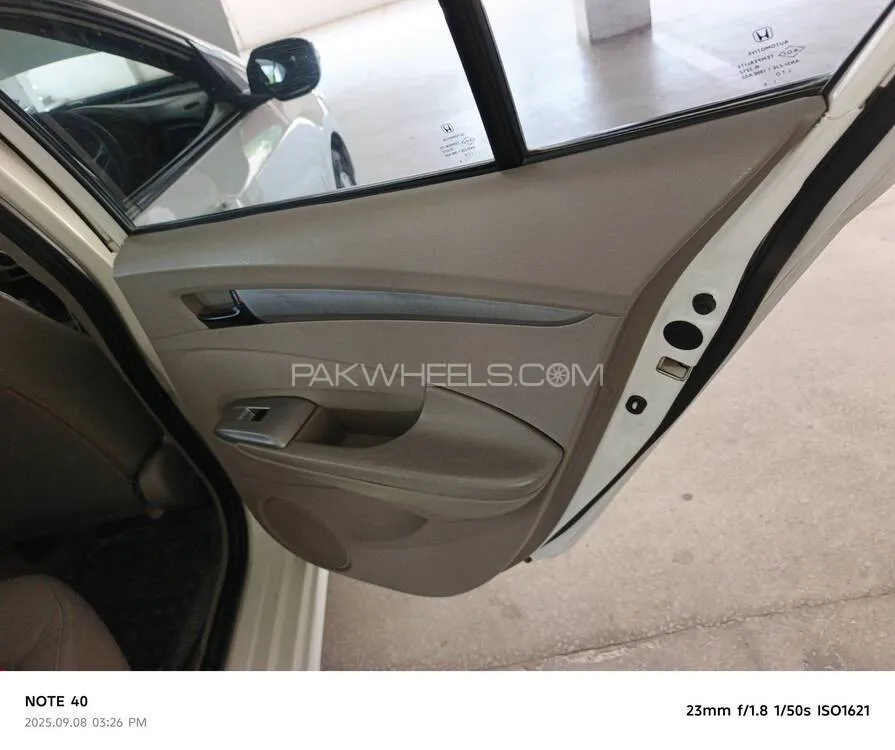 Honda City 2015 for Sale in Peshawar Honda City 2015 for Sale in Peshawar Image-18