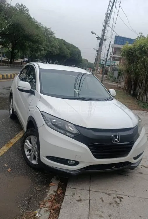 Honda Vezel 2016 for Sale in Lahore Image-1