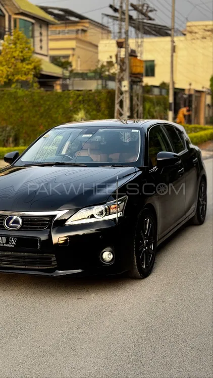 Lexus CT200h 2013 for Sale in Islamabad Image-1
