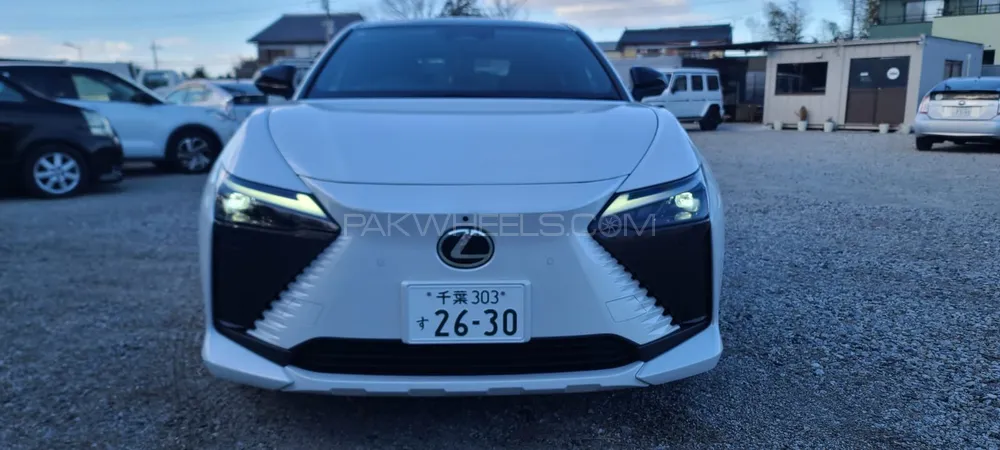 Lexus RZ 2023 for Sale in Karachi Image-1