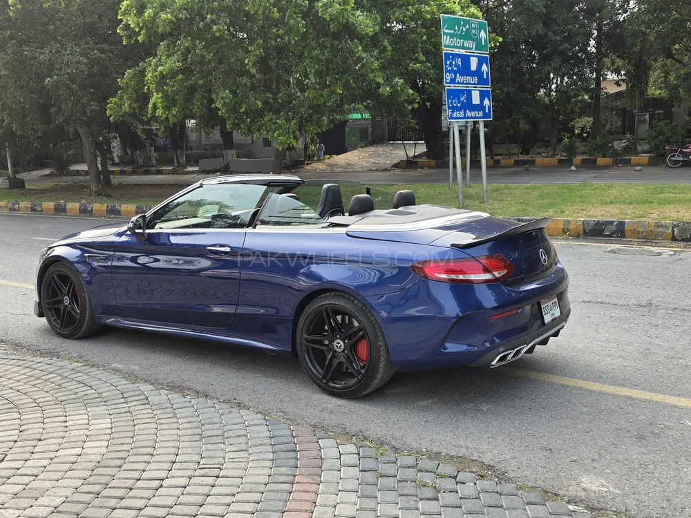 Mercedes Benz C Class Coupe 2018 for Sale in Islamabad Image-1