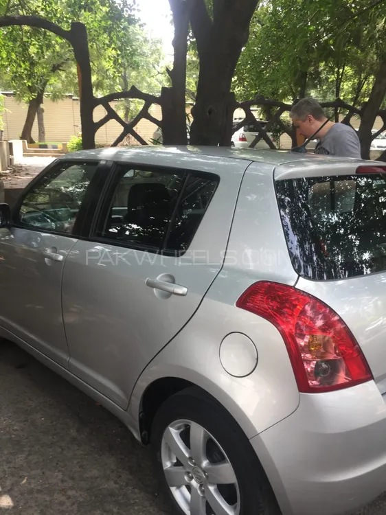 Suzuki Swift 2016 for Sale in Islamabad Image-1