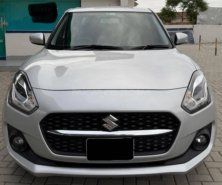 Suzuki Swift 2025 for Sale in Karore lalisan Image-1