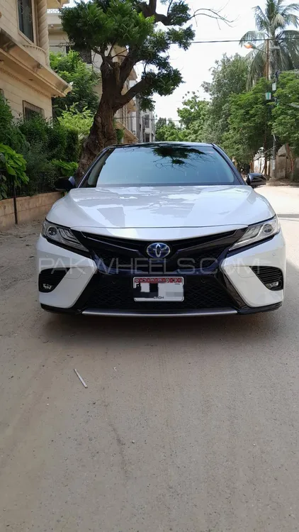 Toyota Camry 2021 for Sale in Karachi Image-1