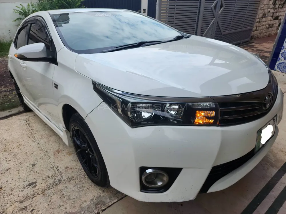 Toyota Corolla 2015 for Sale in Islamabad Image-1