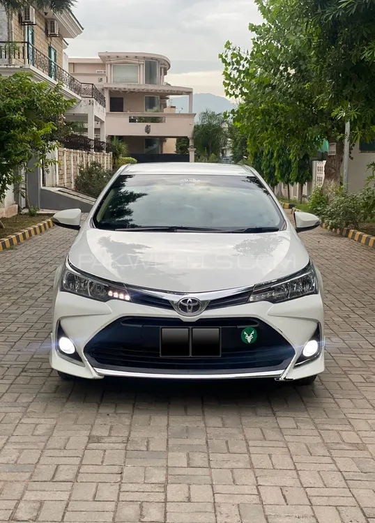 Toyota Corolla 2018 for Sale in Islamabad Image-1