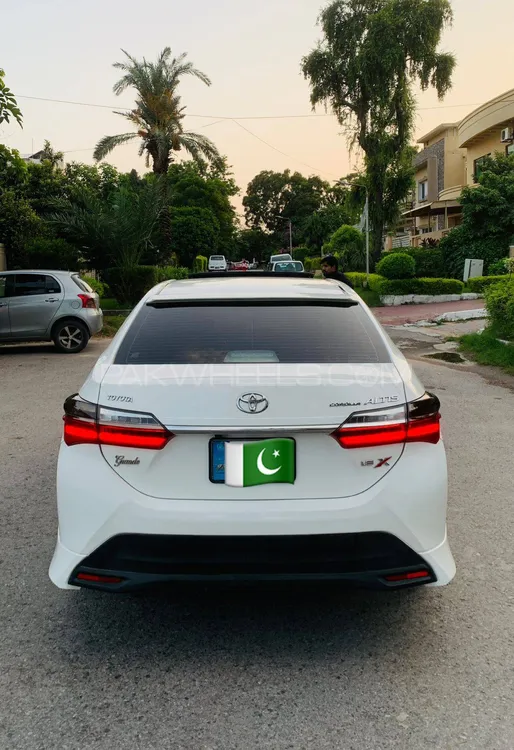 Toyota Corolla 2021 for Sale in Islamabad Image-1