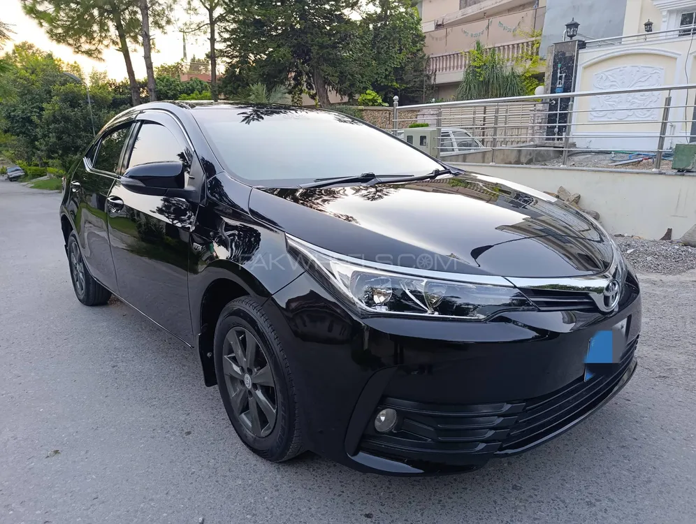 Toyota Corolla 2016 for Sale in Islamabad Image-1