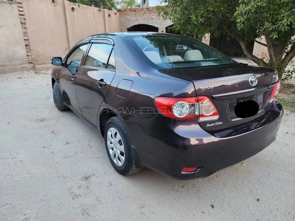 Toyota Corolla 2013 for Sale in Dera ismail khan Image-1