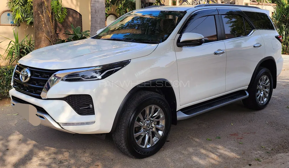 Toyota Fortuner 2021 for Sale in Lahore Image-1