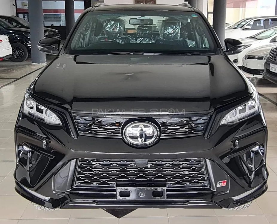 Toyota Fortuner 2023 for Sale in Lahore Image-1