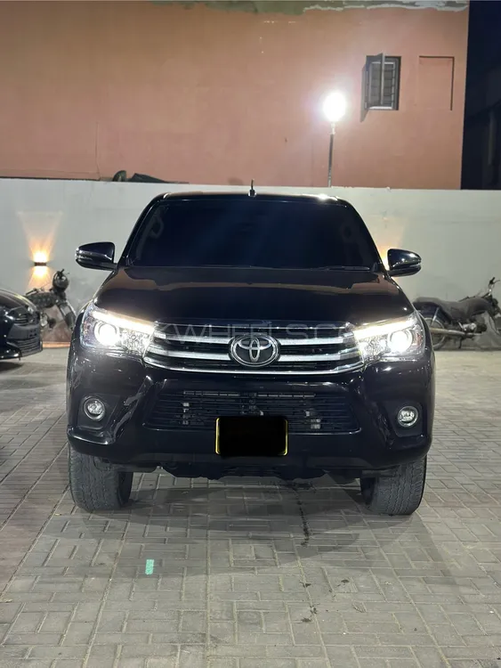 Toyota Hilux 2020 for Sale in Karachi Image-1