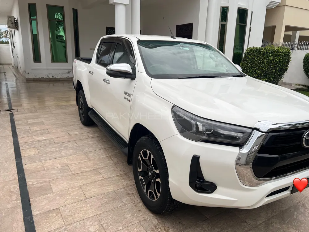 Toyota Hilux 2021 for Sale in Gujrat Image-1