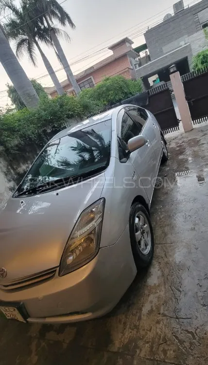 Toyota Prius 2007 for Sale in Lahore Image-1