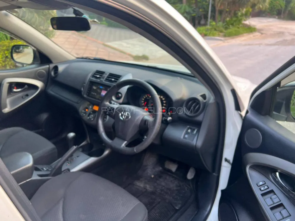 Toyota Rav4 2014 for Sale in Islamabad Toyota Rav4 2014 for Sale in Islamabad Image-7