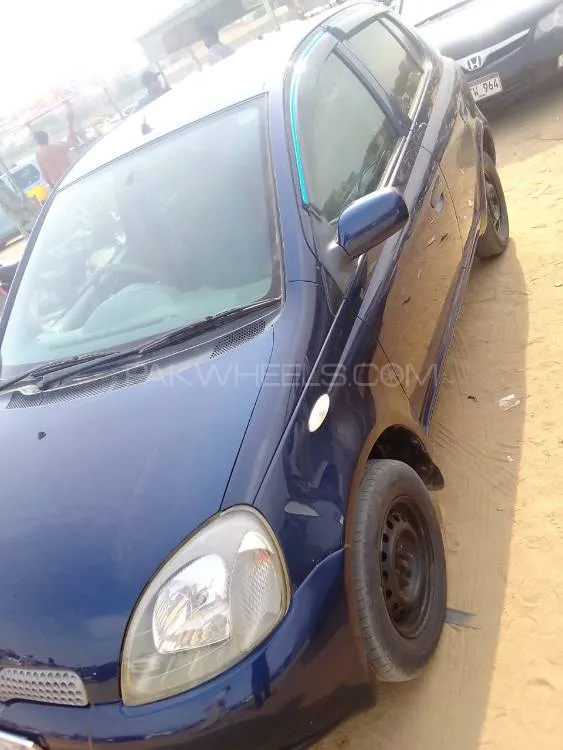 Toyota Vitz 1999 for Sale in Karachi Image-1