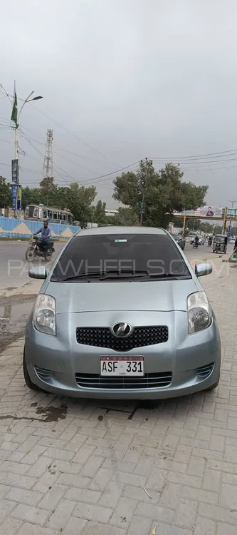 Toyota Vitz 2009 for Sale in Karachi Image-1