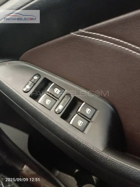 DFSK Glory 580 2021 for Sale in Lahore DFSK Glory 580 2021 for Sale in Lahore Image-13