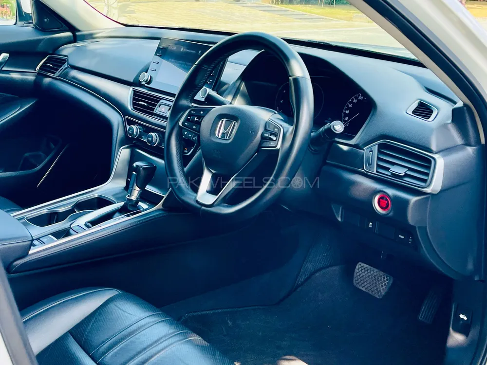 Honda Accord 2019 for Sale in Lahore Honda Accord 2019 for Sale in Lahore Image-8