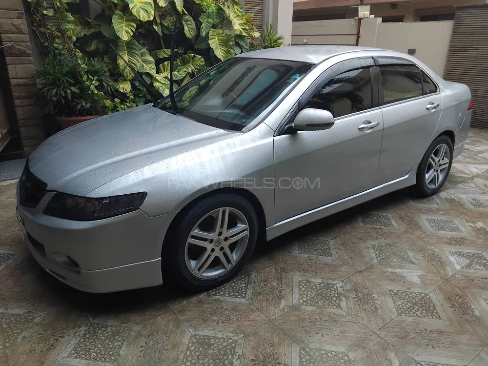 Honda Accord 2004 for Sale in Karachi Image-1