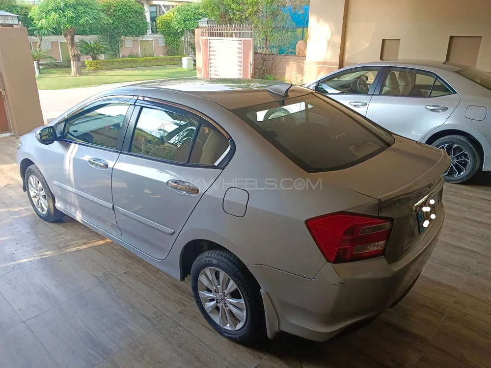 Honda City 2018 for Sale in Islamabad Image-1