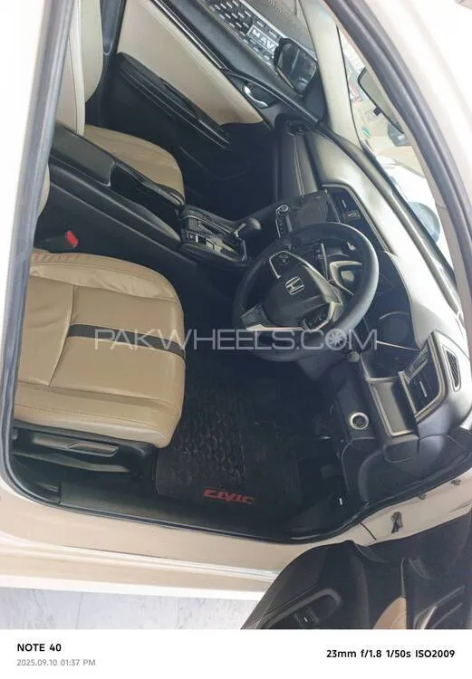 Honda Civic 2018 for Sale in Peshawar Honda Civic 2018 for Sale in Peshawar Image-9
