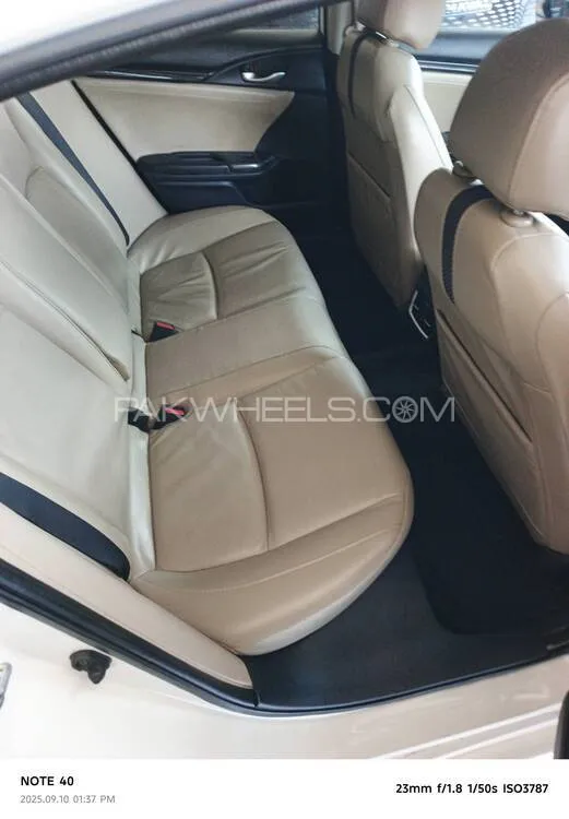 Honda Civic 2018 for Sale in Peshawar Honda Civic 2018 for Sale in Peshawar Image-15