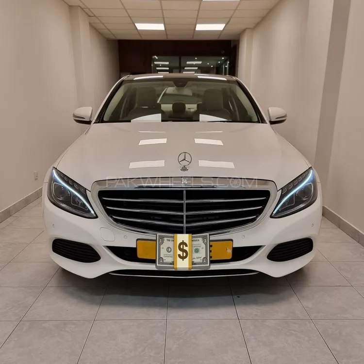 Mercedes Benz C Class 2016 for Sale in Karachi Image-1