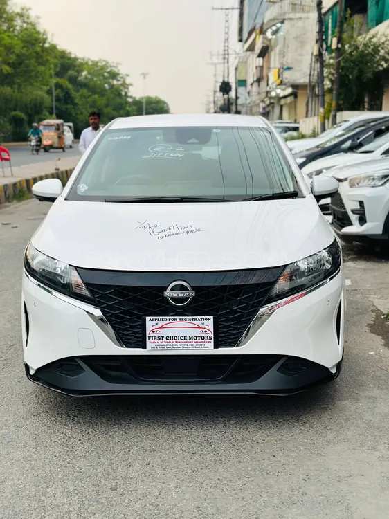 Nissan Note 2021 for Sale in Lahore Image-1