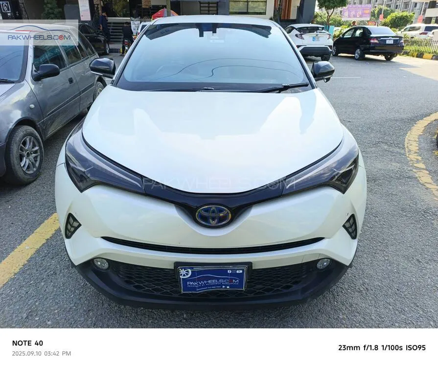Toyota C-HR 2018 for Sale in Islamabad Image-1