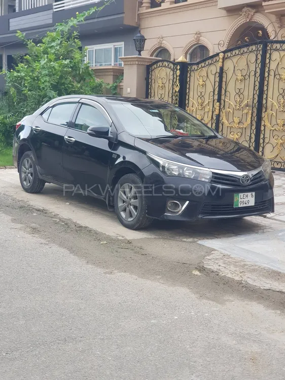 Toyota Corolla 2016 for Sale in Lahore Image-1