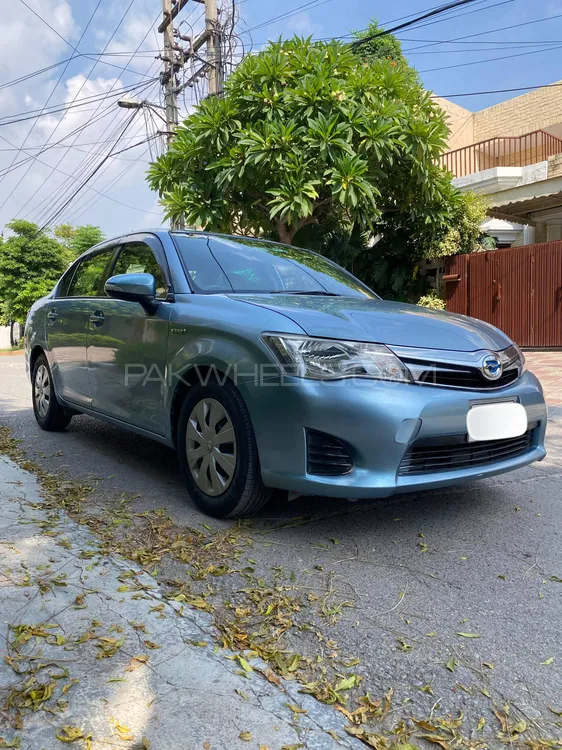 Toyota Corolla Axio 2014 for Sale in Rawalpindi Image-1
