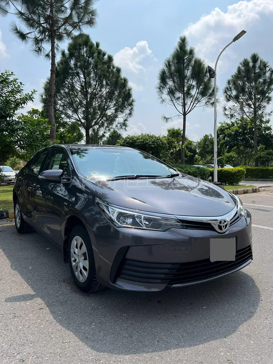 Toyota Corolla 2020 for Sale in Islamabad Image-1
