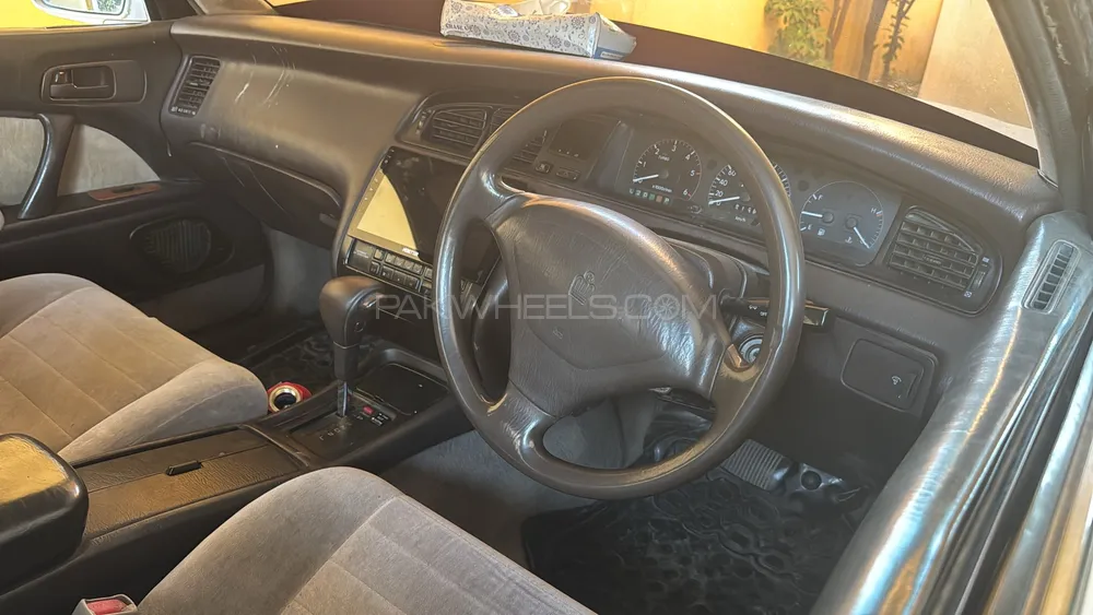 Toyota Crown 1993 for Sale in Swabi Image-1